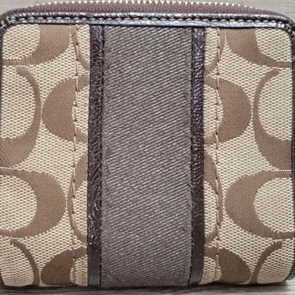 Coach Zipped Coin Pouch Brown Beige 4” x 4.25” Wallet - Picture 2 of 6